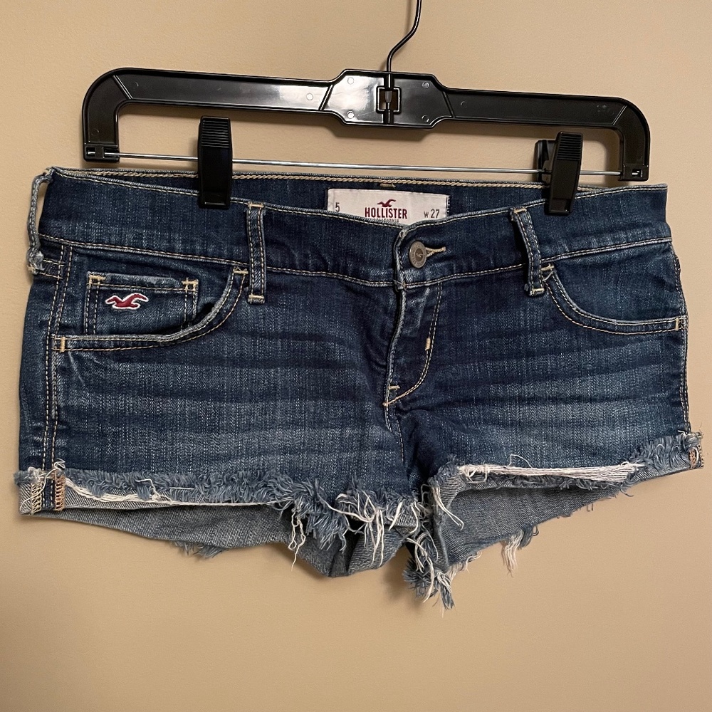 Hollister Jean Shorts - size 27